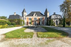 Château Picon à Eynesse photographié par Jean-Luc Renouil, photographe et pilote de drone en Dordogne.