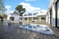 Villa contemporaine à Angoulême photographiée par Jean-Luc Renouil, photographe immobilier et pilote de drone en Dordogne.