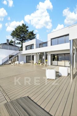 Villa contemporaine à Angoulême photographiée par Jean-Luc Renouil, photographe immobilier et pilote de drone en Dordogne.