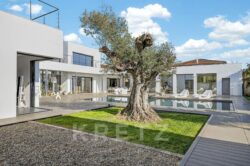 Villa contemporaine à Angoulême photographiée par Jean-Luc Renouil, photographe immobilier et pilote de drone en Dordogne.