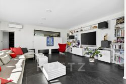 Villa contemporaine à Angoulême photographiée par Jean-Luc Renouil, photographe immobilier et pilote de drone en Dordogne.