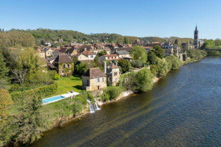 Moulin de Lalinde photographié par Jean-Luc Renouil, photographe immobilier et pilote de drone en Dordogne.