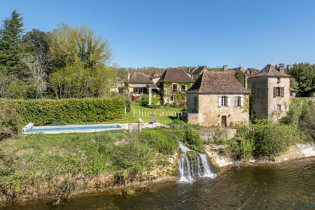 Moulin de Lalinde photographié par Jean-Luc Renouil, photographe immobilier et pilote de drone en Dordogne.