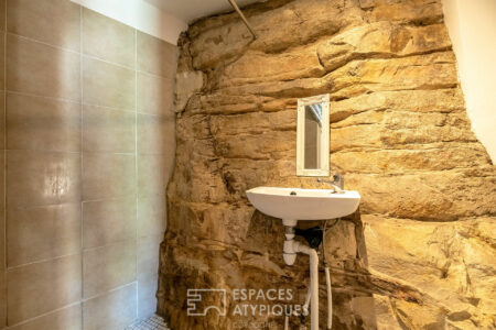 Immobilier Vezac 28 Maison de village à Vézac photographiée par Jean-Luc Renouil photographe immobilier et pilote de drone en Dordogne.