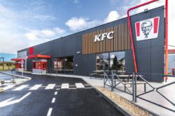 KFC de Marsac sur l'Isle photographié avant son ouverture par Jean-Luc Renouil, photographe et pilote de drone en Dordogne.