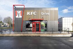 KFC de Marsac sur l'Isle photographié avant son ouverture par Jean-Luc Renouil, photographe et pilote de drone en Dordogne.